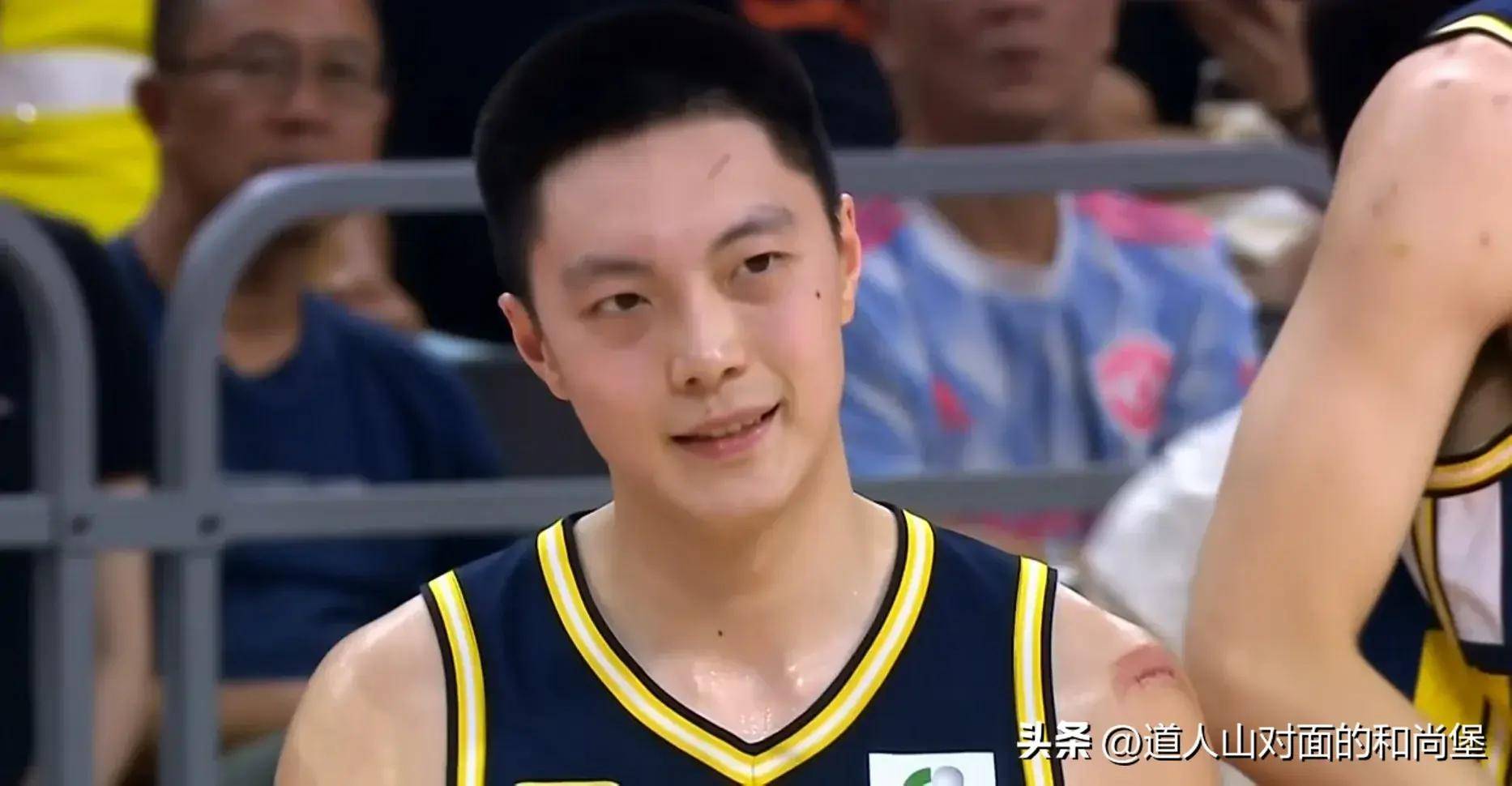 胡明轩,徐杰绝地反击,逆境翻盘,广东主场102:95险胜新疆