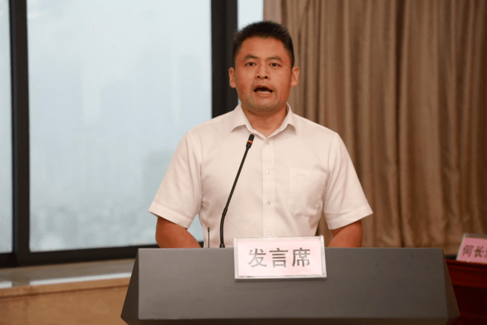 曾鹏鑫_老婆_广西南宁