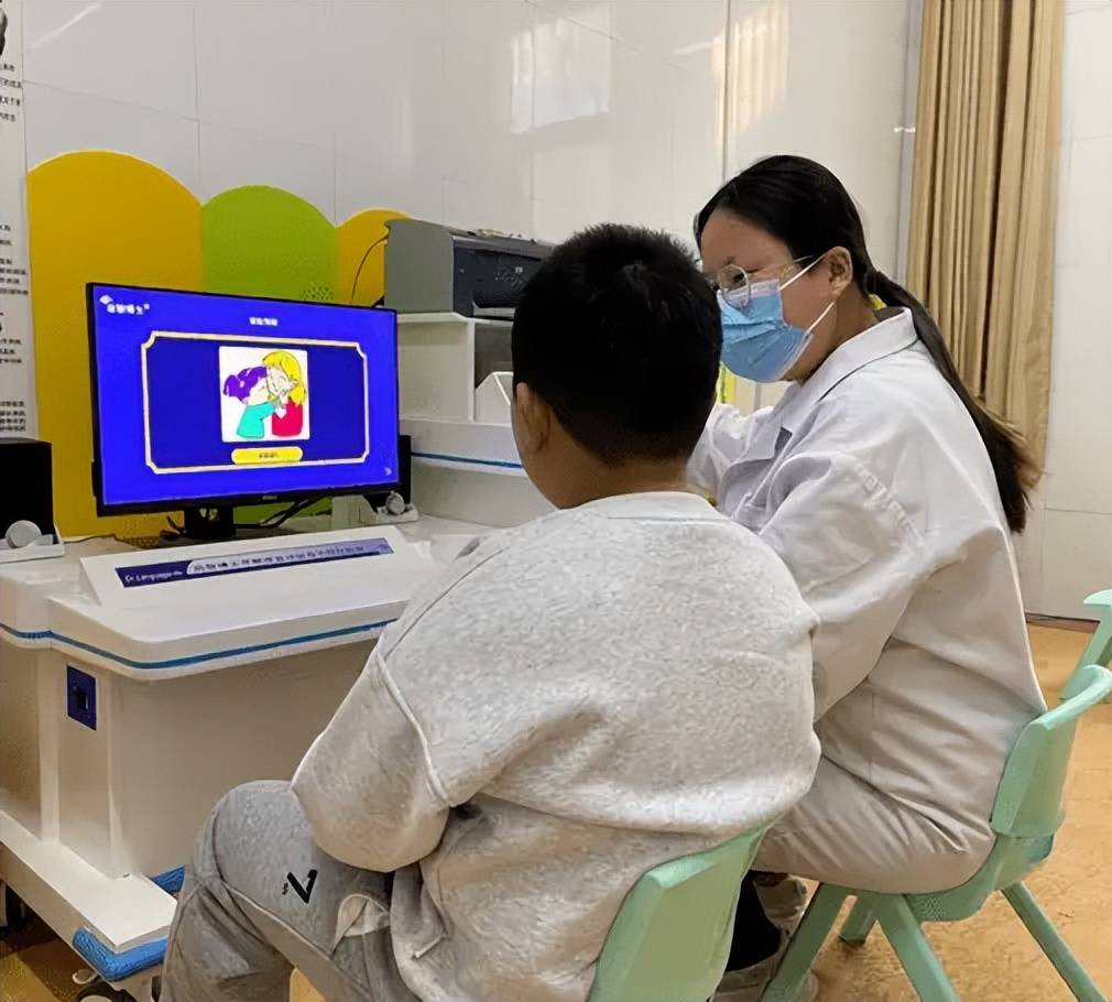 言语治疗