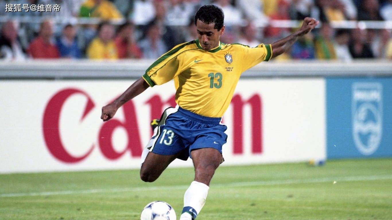 巴西前国脚泽卡洛斯因心脏骤停去世享年56岁