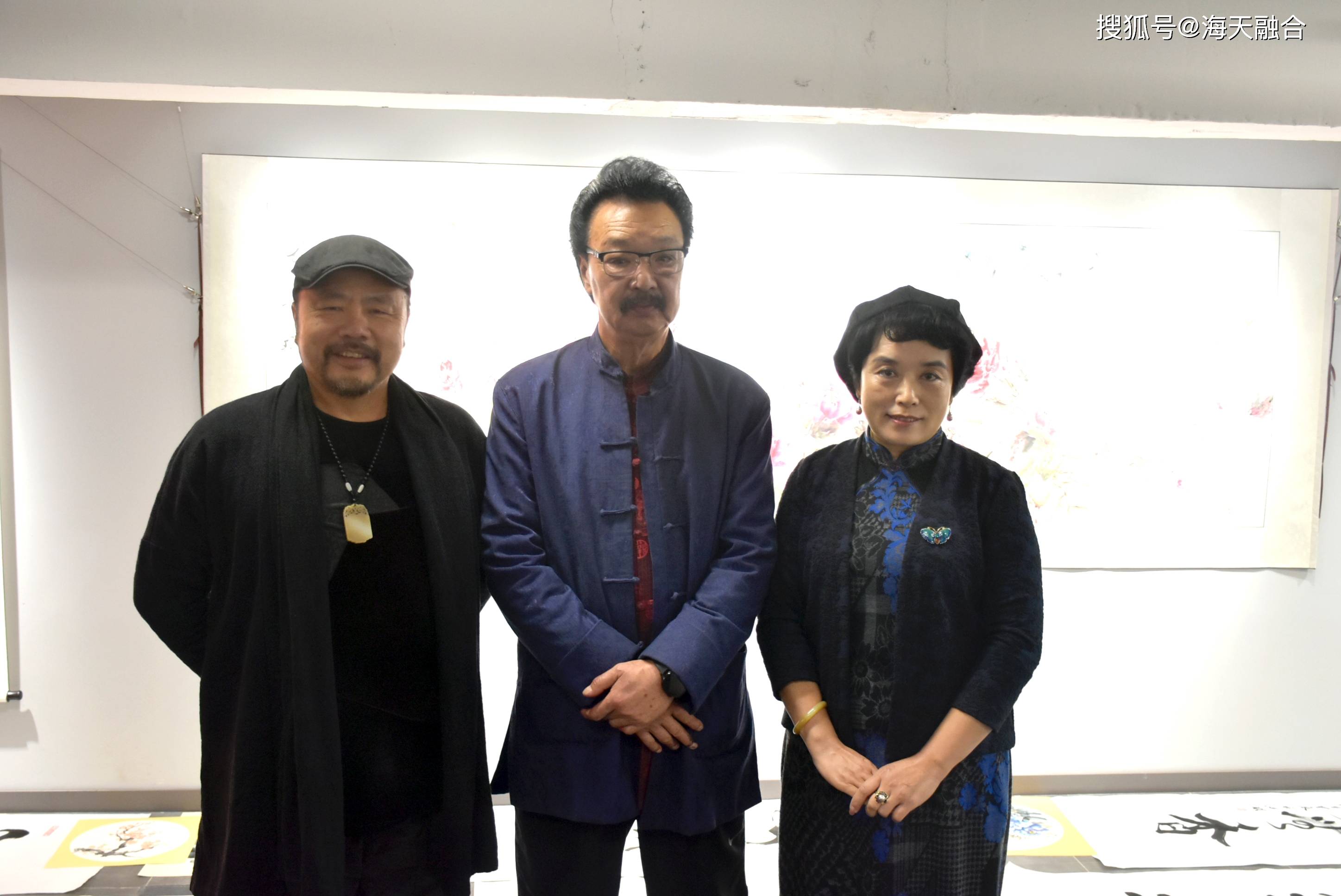 辽宁墨雨书画院笔会在东方威尼斯水城海滨现代艺术馆圆满举行