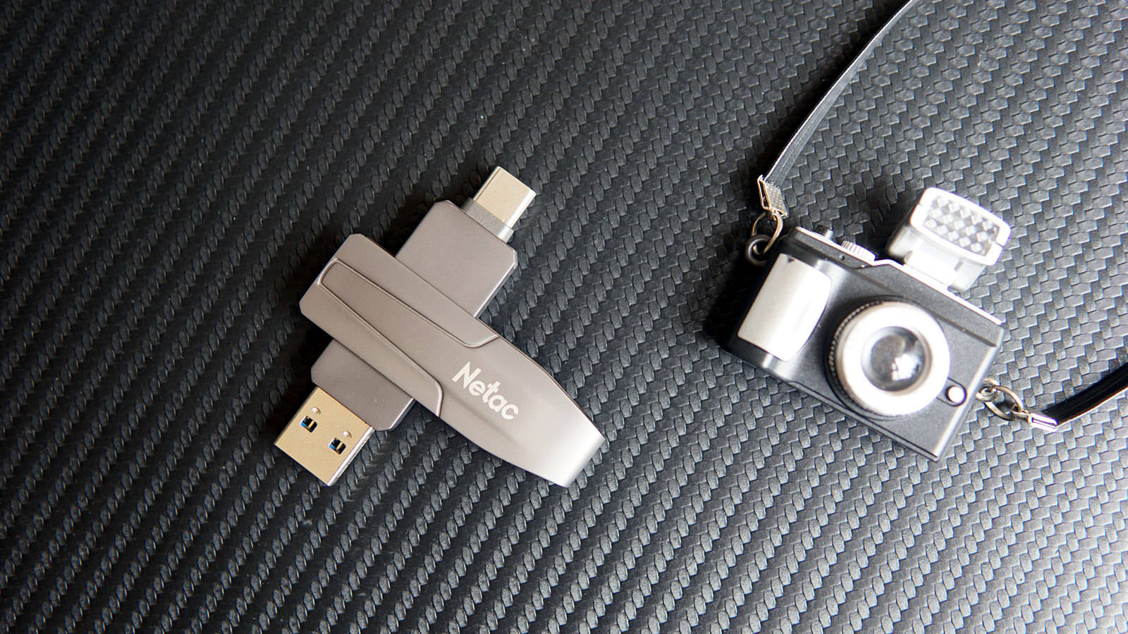 多场景应用下的速度与激情，朗科（Netac）1TB USB3.2 超疾速固态U盘！