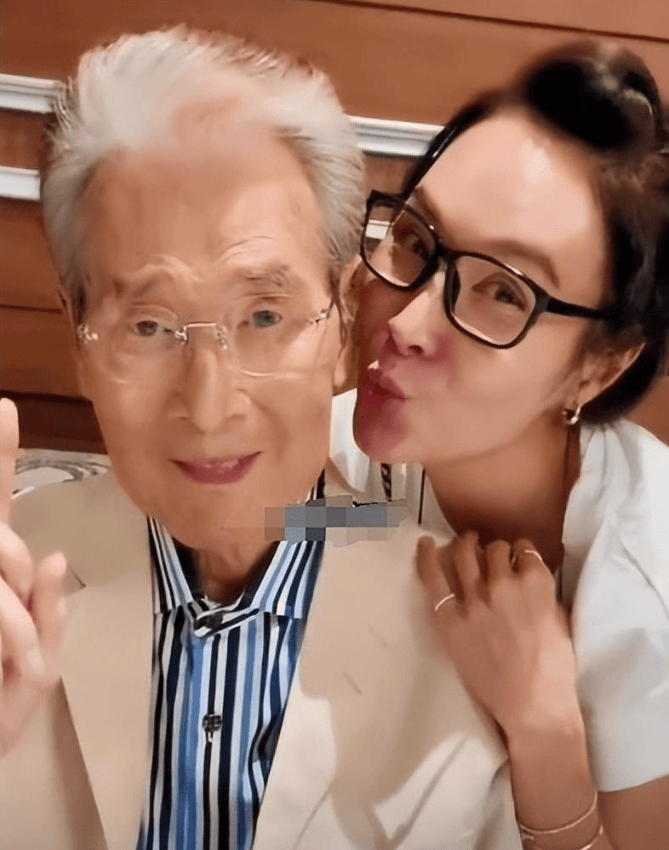 如今,石英先生已离我们而去,愿他安息,愿家人能够节哀顺变,珍惜当下.
