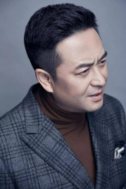 20年后,再看张嘉译的婚姻,才明白当初他和杜珺离婚为何如此坚决!