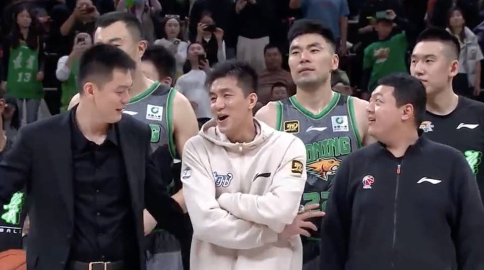 辽宁球迷口号太刺耳，辽媒也忍不住了，郭艾伦赛后“内涵”很有才
