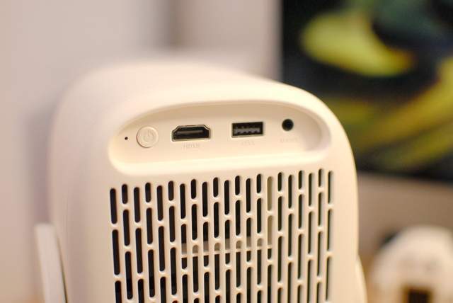 百元投影新标杆,亮度秒杀千元机,哈趣Q1云台投影仪值得拥有