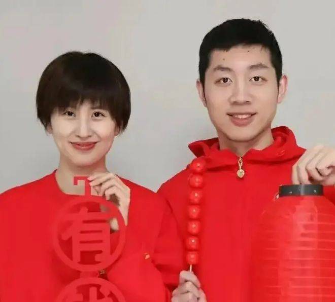 恭喜许昕,妻子姚彦走马上任,上海岗位曝光,谁注意许昕直播举动