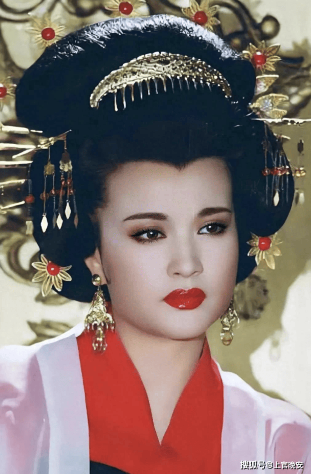 95版《武则天》里,她比刘晓庆还美,事业巅峰期因车祸面瘫退圈_苗乙乙