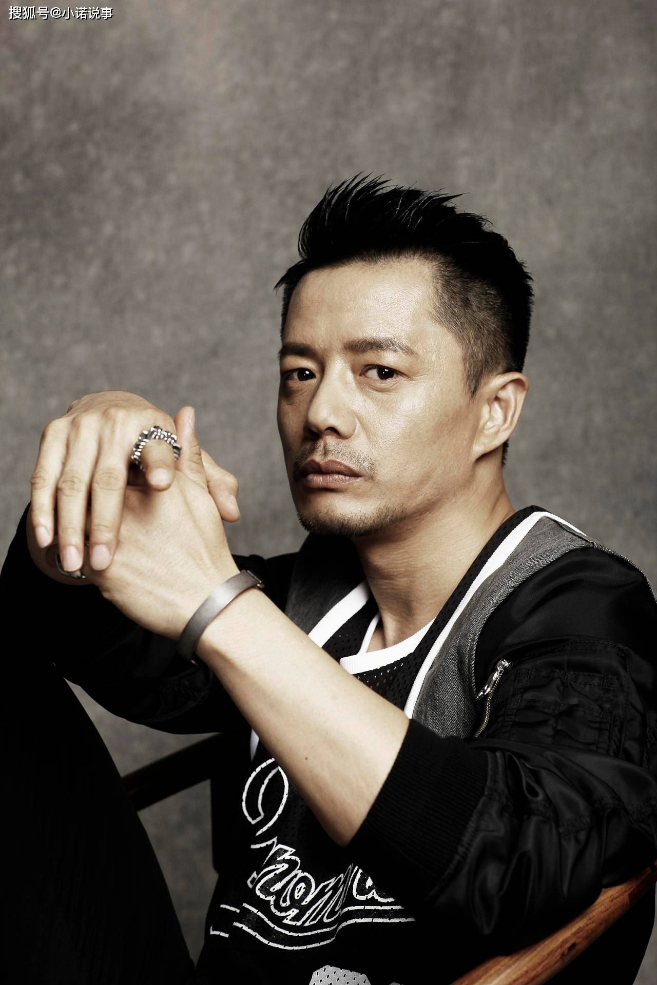 事实上,当年被陶虹"照顾"的段奕宏,其实已经活出了自我