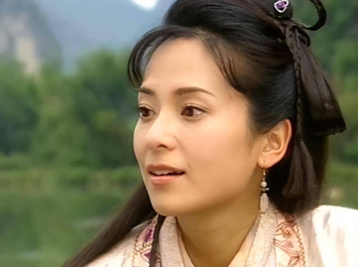 12年前,那个倒贴3套房嫁到河南农村的混血港姐郭羡妮,怎么样了