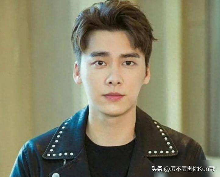 封杀不到2年,再看李易峰如今的处境,他很可恨,但也很可悲
