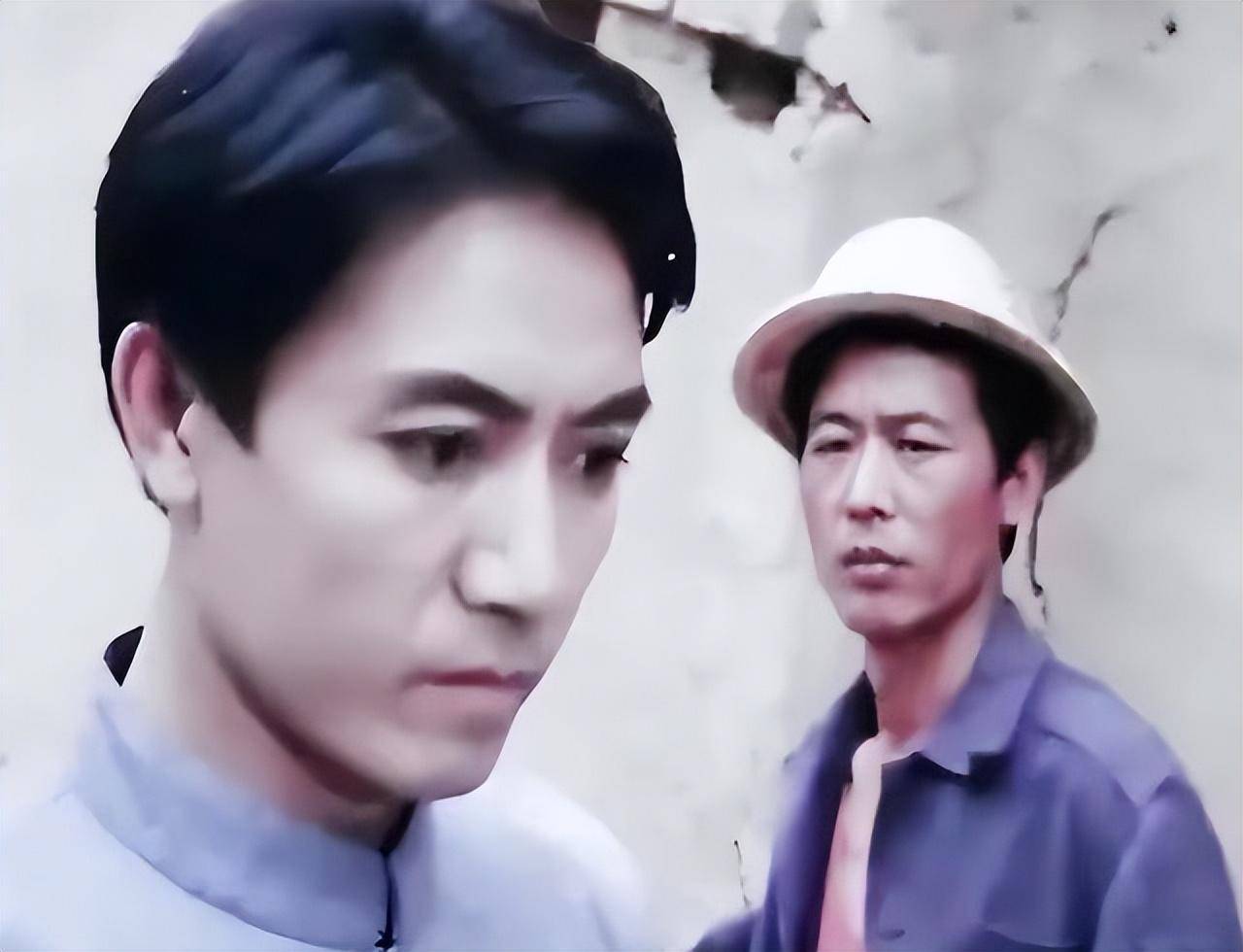 就是这些黑白的老电影,给了李幼斌当演员的梦想.