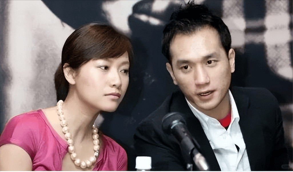 毕竟他们两人已经在一起那么久了,按理来说结婚也只是水到渠成的事情.