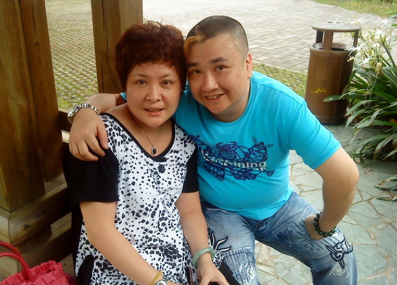 56岁苏妙婵"夫死子散",亲人接二连三去世,康天庥要远走高飞