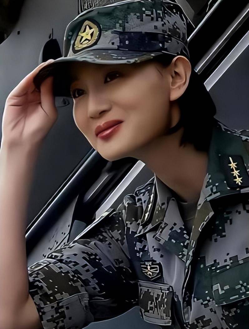 军旅女主重生很强大