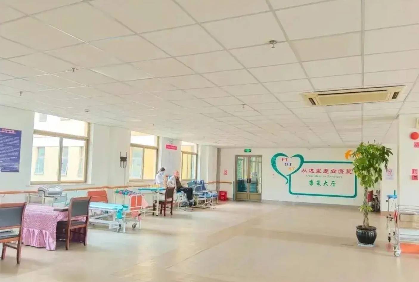 上海馨岚老年护理院价格2024-奉贤区知名度高的护理院 