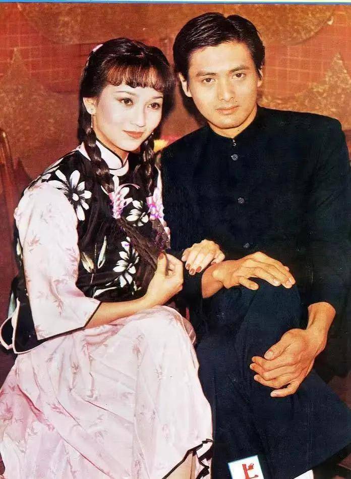 一代男神发哥现身北京朝阳公园,69岁的年龄,29岁的身材,像极了奔跑中