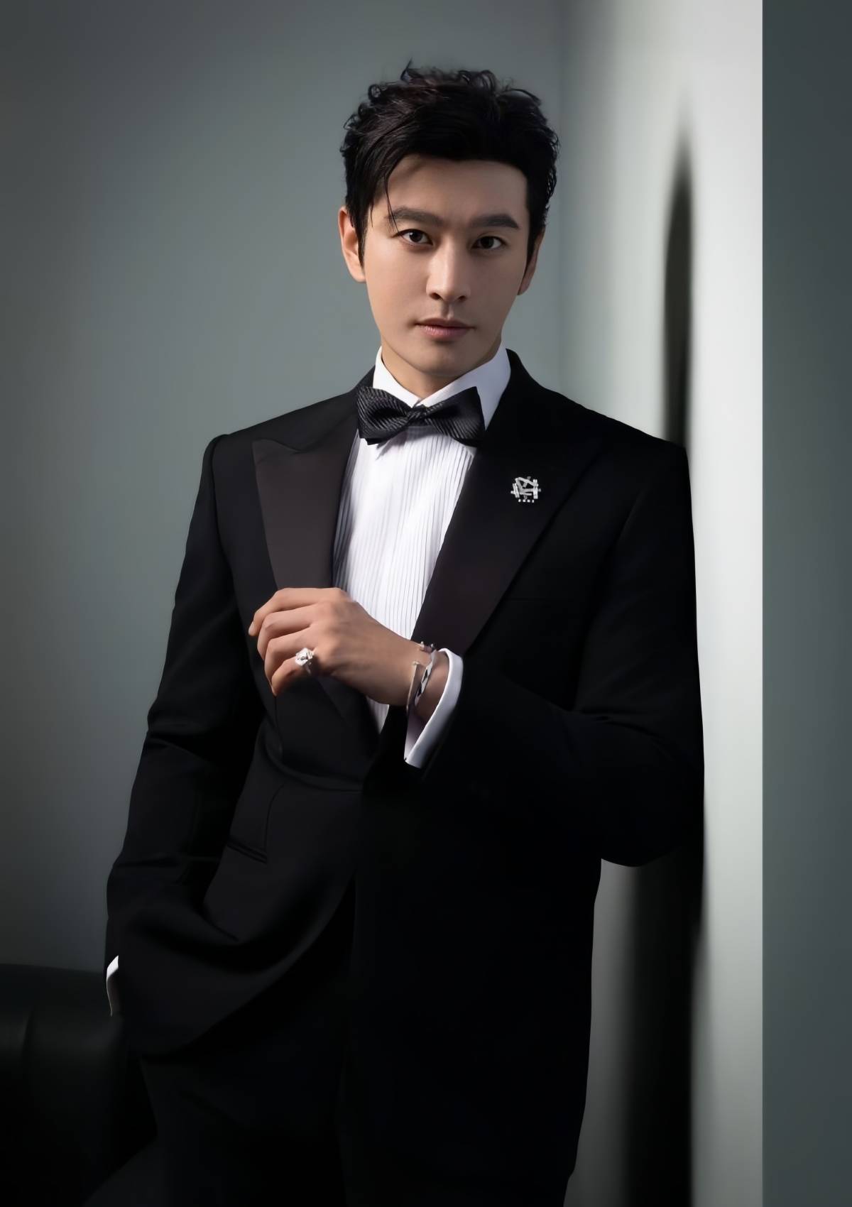 为什么黄晓明是以经纪人的眼光选对象?颜值过得去,最好有话题度