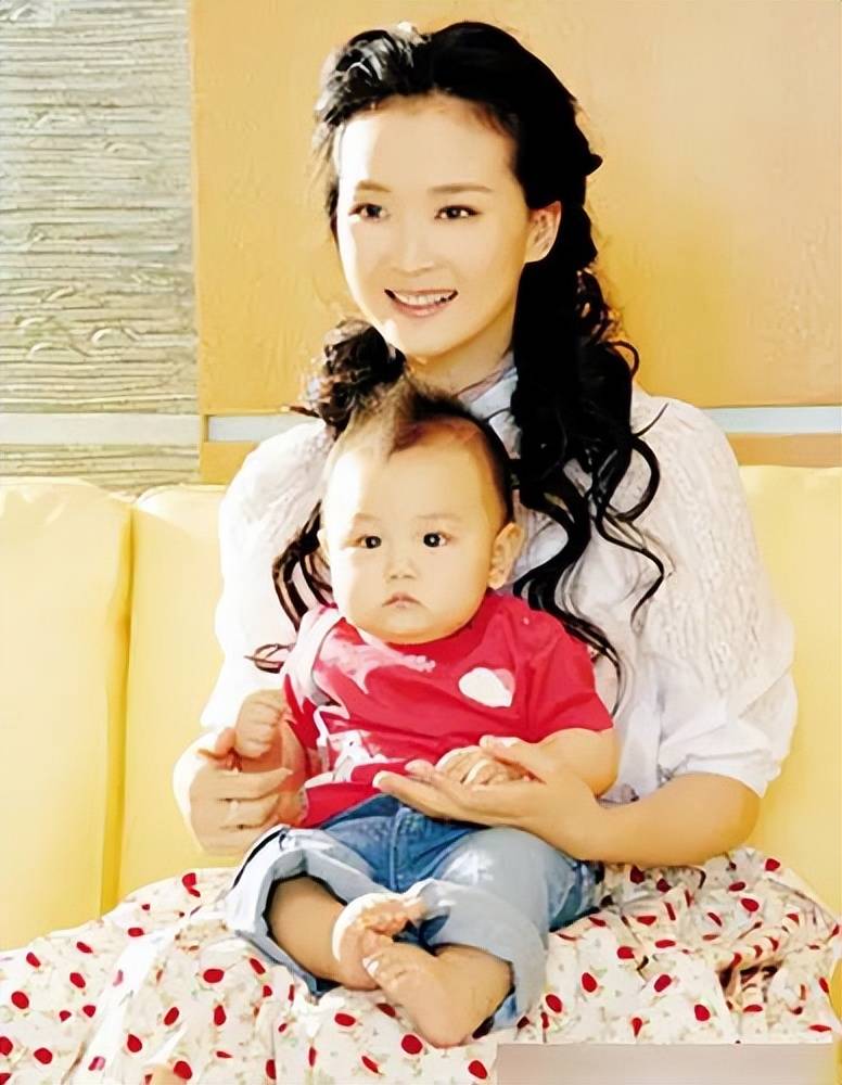 王艳在综艺节目中多次提到:不要轻易嫁入豪门,真的很复杂.