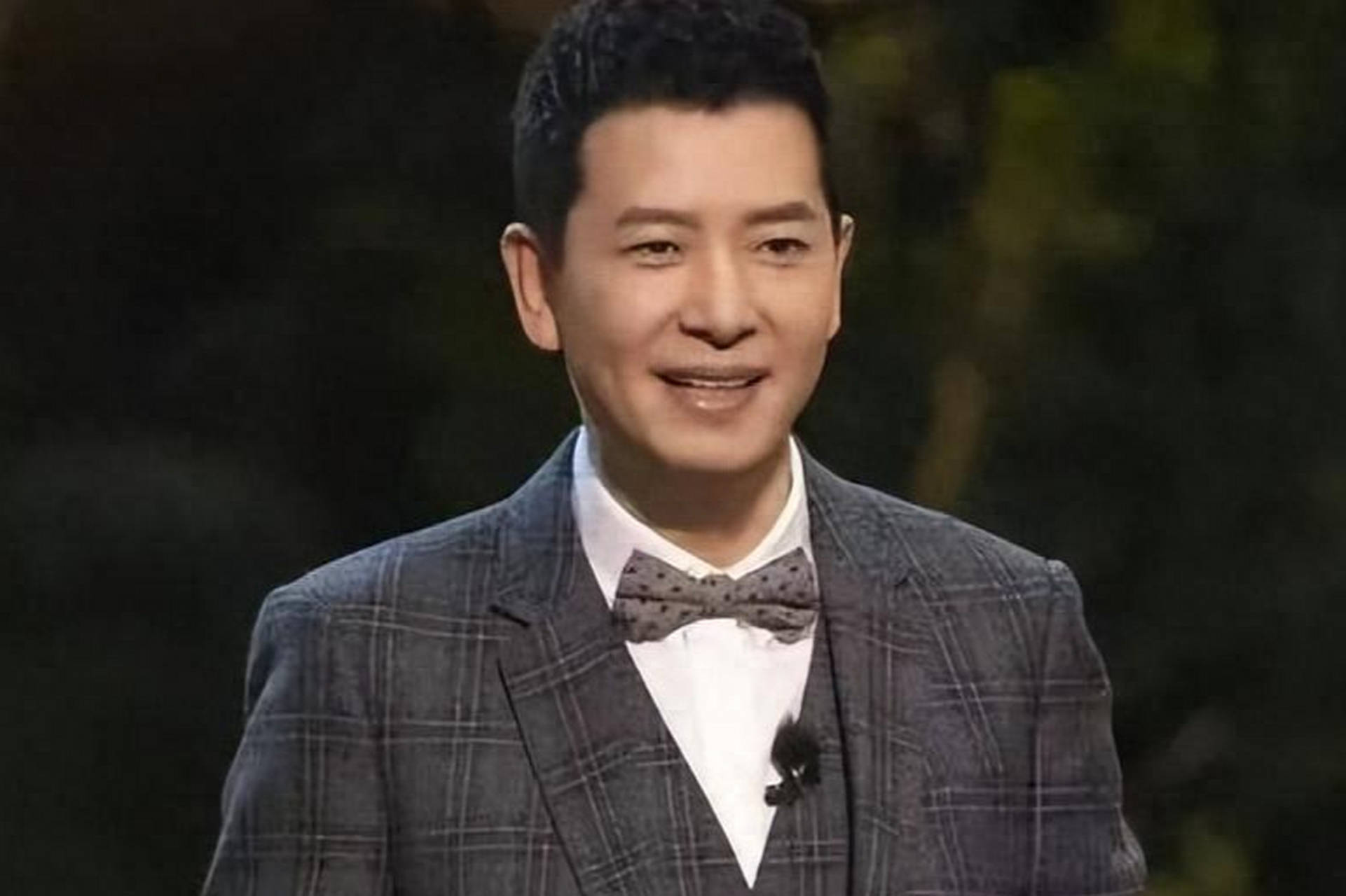 事实证明,中年退休,53岁"不婚不育"的戴军,如今已成人生赢家