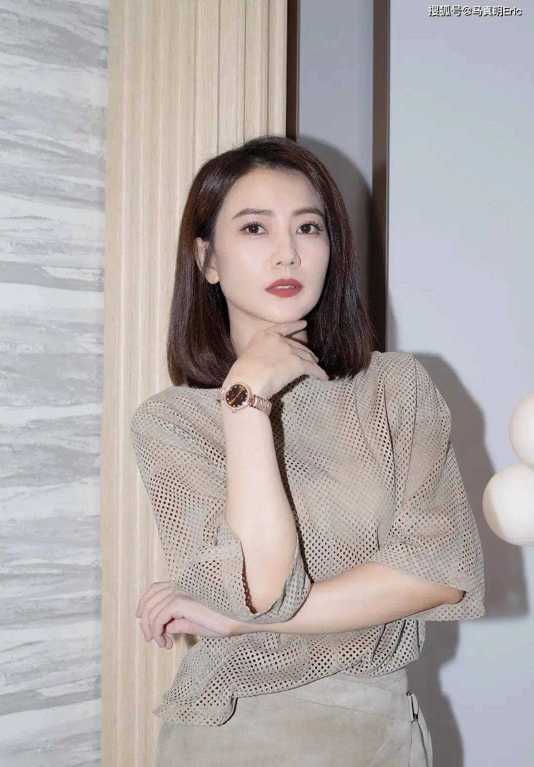 "国民女神" 高圆圆:情路坎坷,演技 "封神",背后藏着啥?