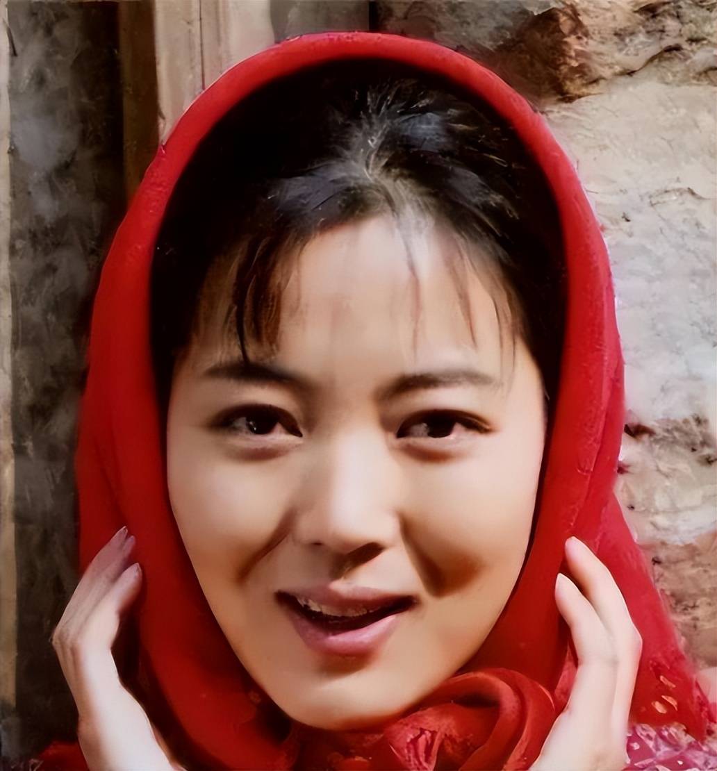 原创乡村剧一姐王茜华曾经红极一时如今怎么样了