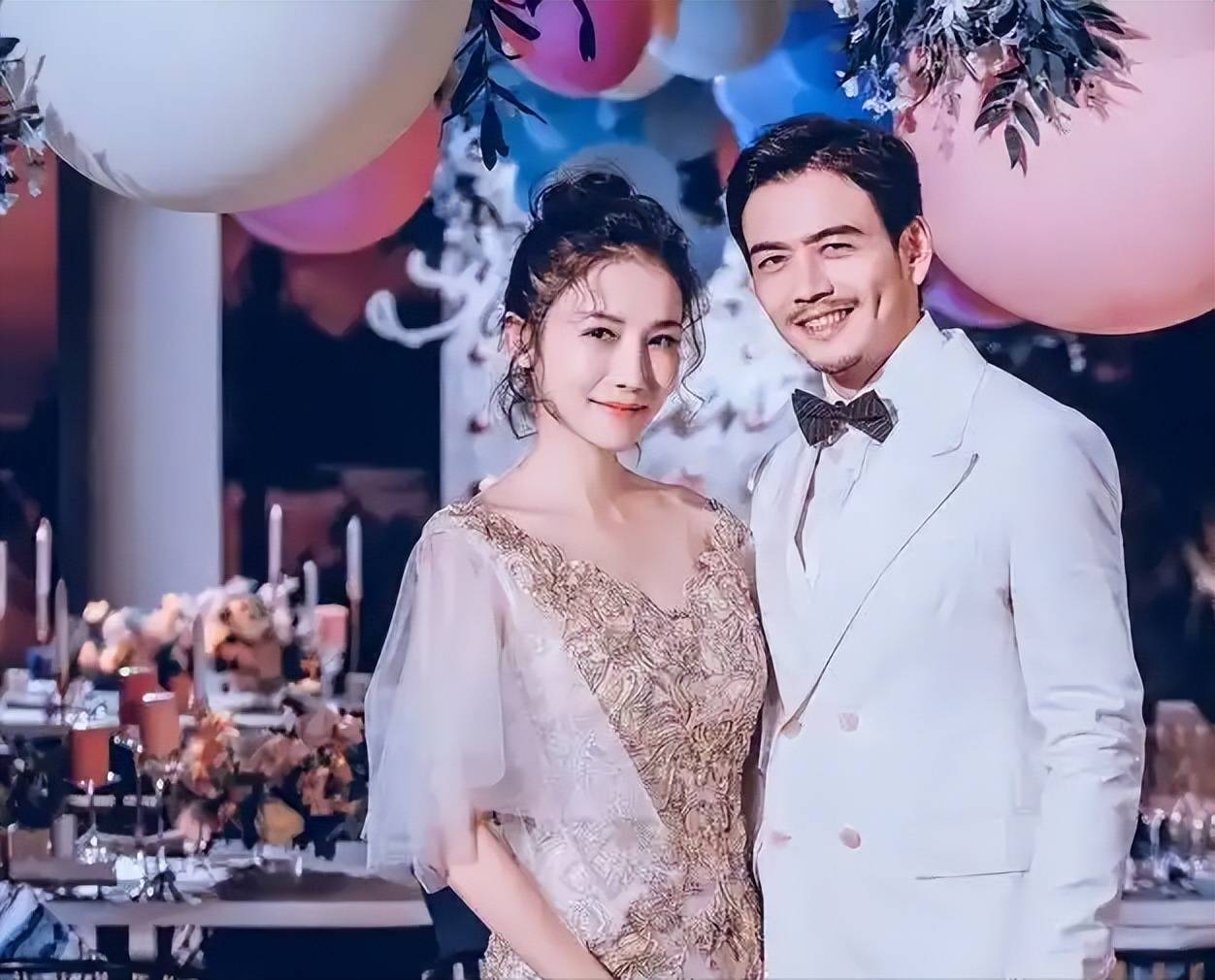 杨烁婚纱照图片