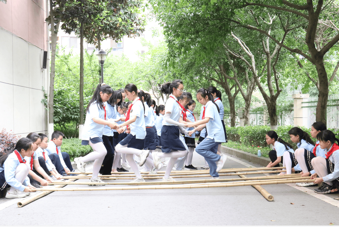重庆永川:打造课间体育锻炼新样态 兴龙湖小学率先推出课间15分钟