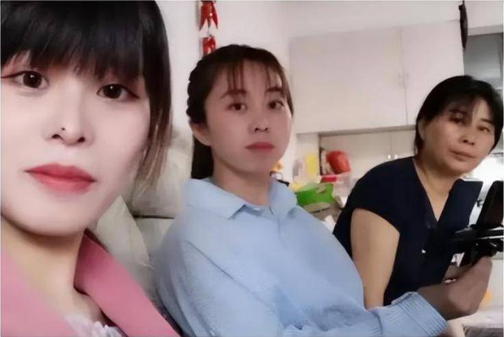 田静改变营销策略,放弃黑红模式,想与许敏破镜重圆_直播_网友_关系