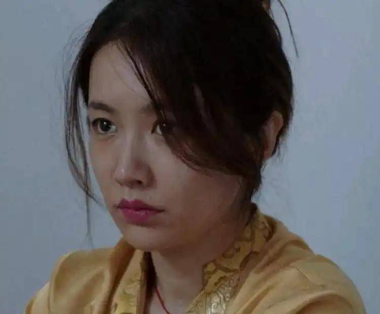 我是刑警:李春媛好美啊,虽然年龄有点大,但气质出众,演技也好