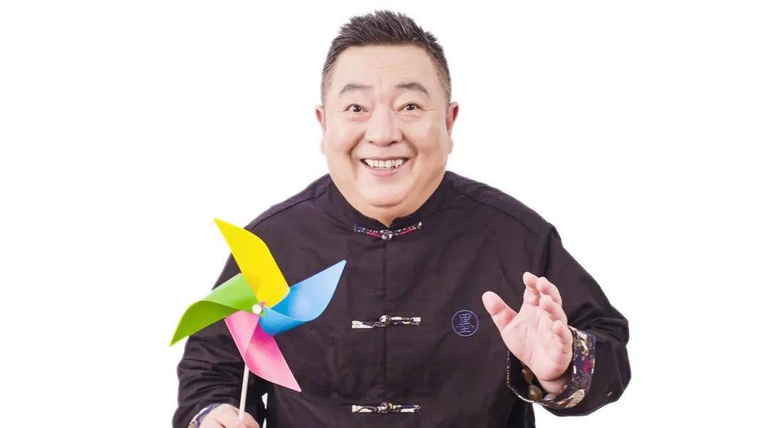 董浩叔叔的泪水17万条留言背后的温情与时代记忆