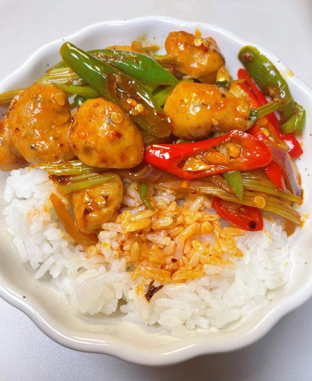 没想到鱼丸还能这样做,别样风味美味无穷!