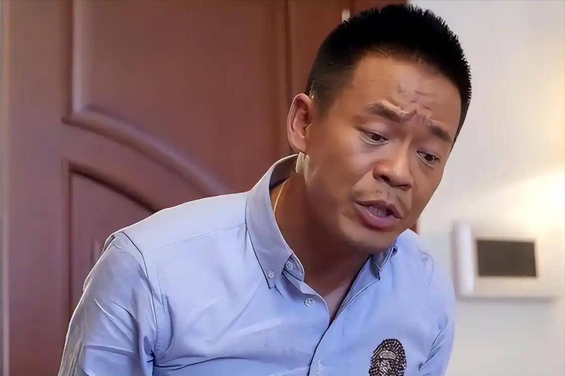 演员孙浩,26岁上春晚走红,与歌手杨坤恩怨多年,56岁仍未婚未育