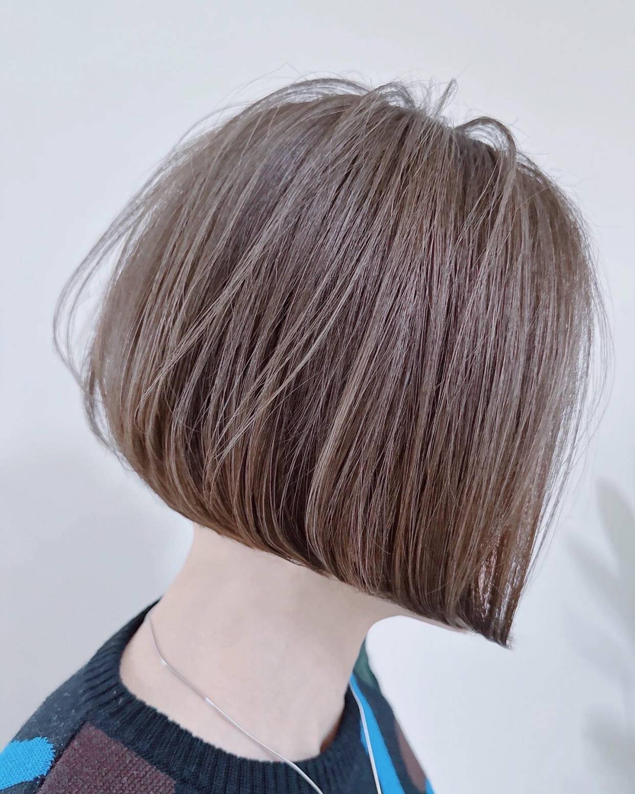 层次感波波头:时尚瘦脸新宠儿