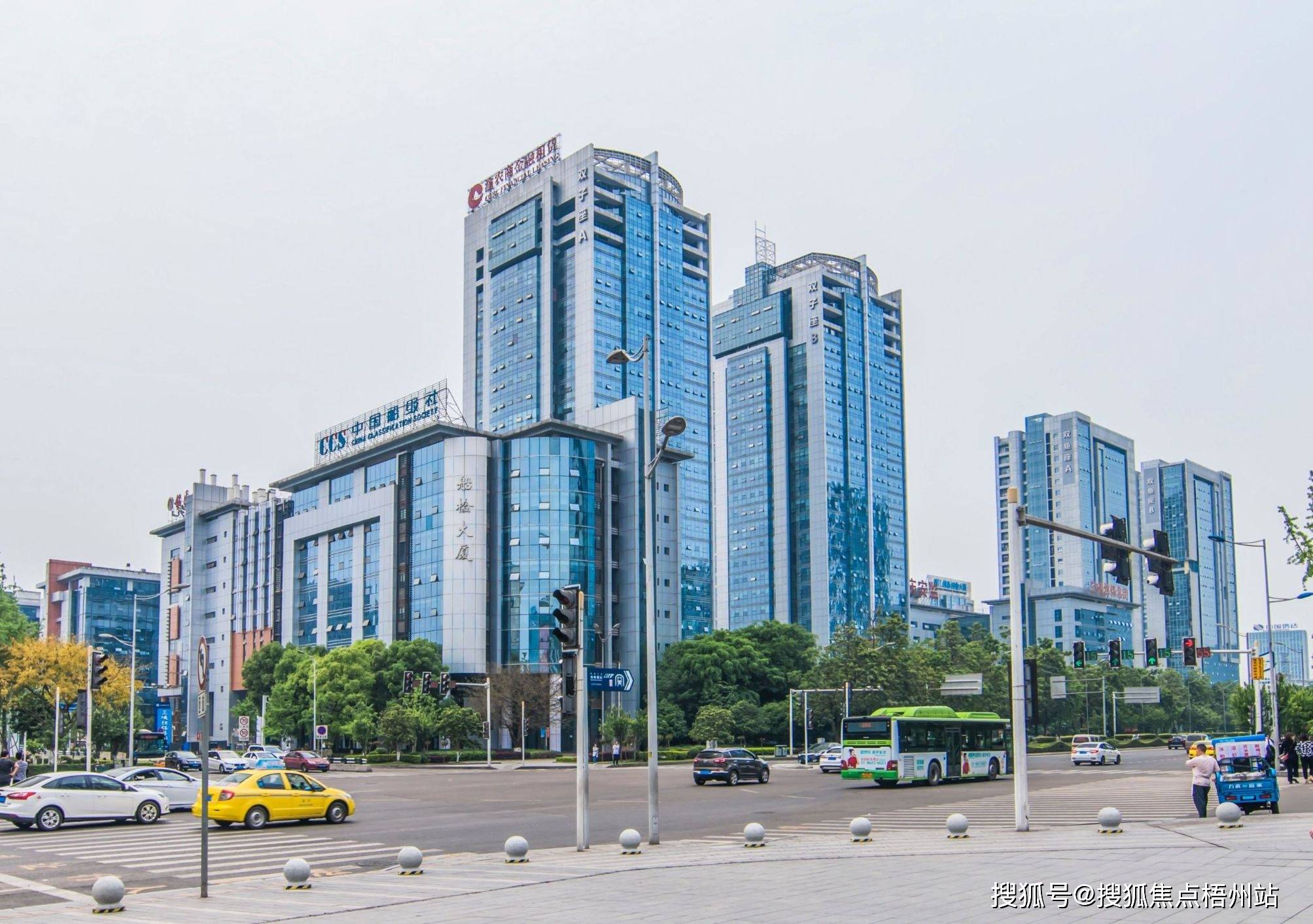 重庆双子座写字楼出租面积-80-2000㎡灵活办公空间