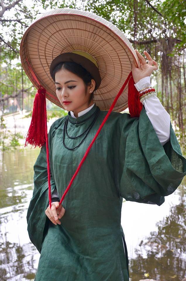 12,奥黛是越南女性的传统服饰,起源于18世纪顺化广南国的宫廷服装