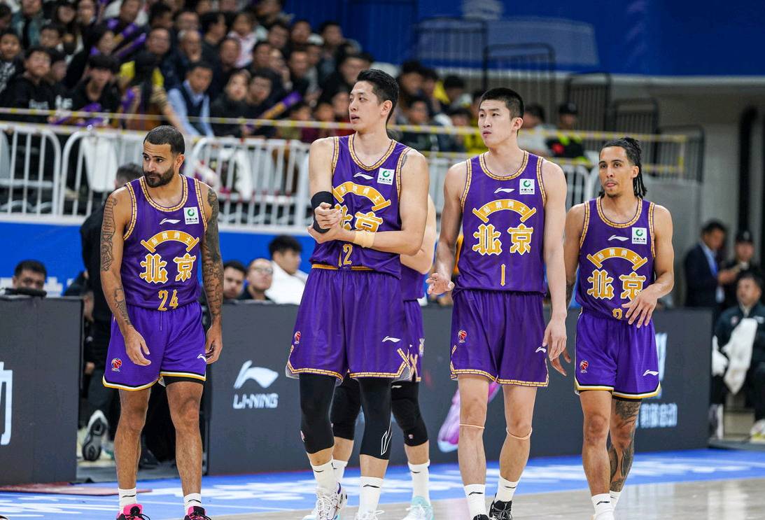 今晚！CCTV5直播CBA上海男篮VS北控，王哲林率领姚明老东家冲击10连胜