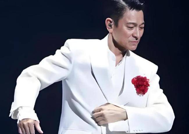 又来炒作?刘德华差点又从3米高的舞台摔下,郭富城同日也遇险