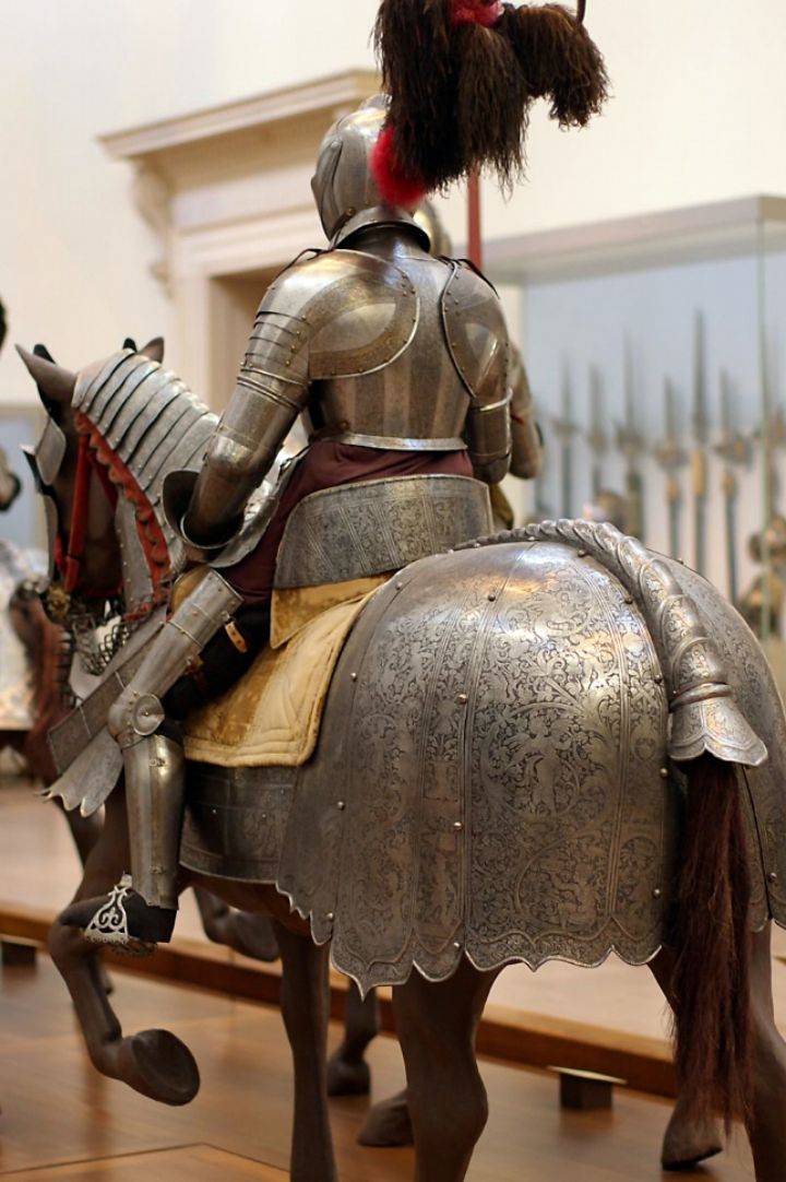 如何分辨出一位中世纪骑士的身份?