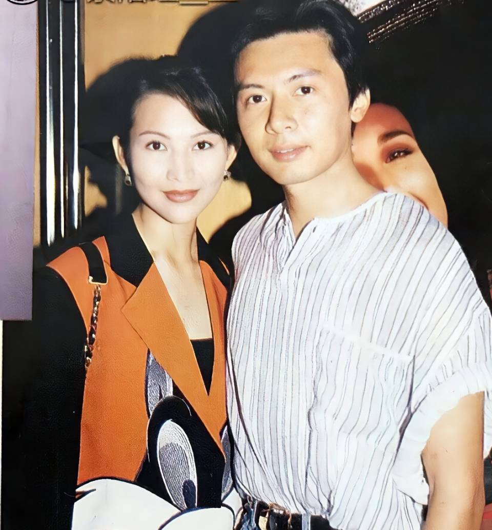 何宝生苦恋蔡少芬五年,郭芙傅明宪心碎为爱整容成蛇精脸_生活_叶剑波