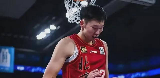 周琦回归首钢,成为CBA争冠最大热门_赛季_北京男篮_竞争