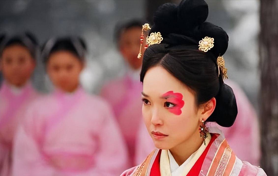 钟无艳:一位"丑女"如何智斗偏见,撑起齐国的半边天