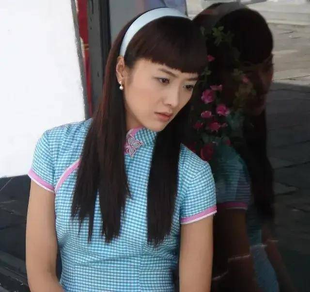 2009年1月,舒砚参演由郭德纲担任导演兼编剧的电视剧《窦天宝传奇》于