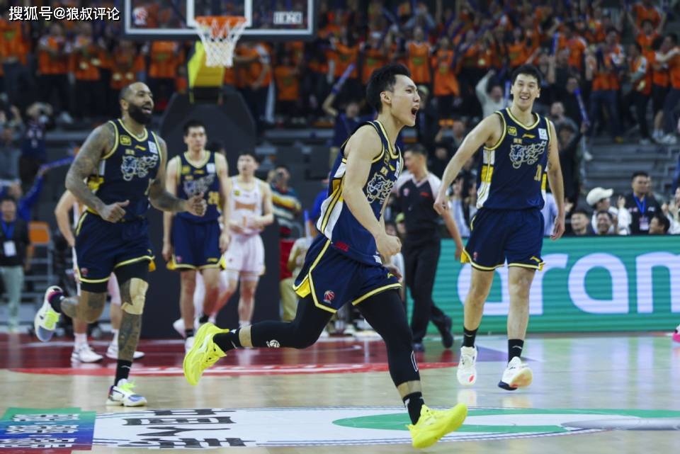 CBA上演广东德比：郭艾伦复出大战徐杰，莫兰德接近积臣里程碑