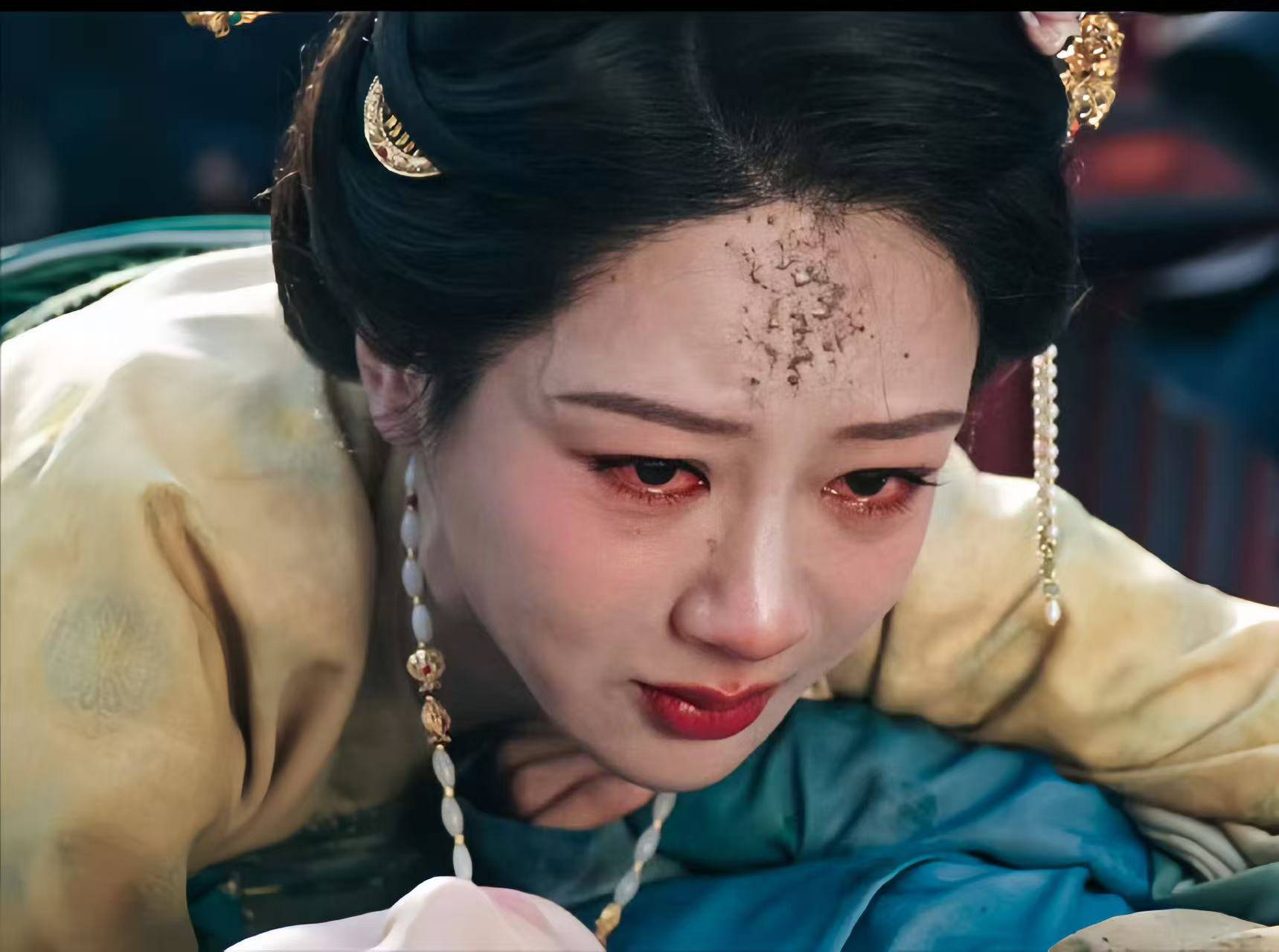 播放破5亿!《国色芳华》杨紫哭戏一出,让尬哭演员无地自容