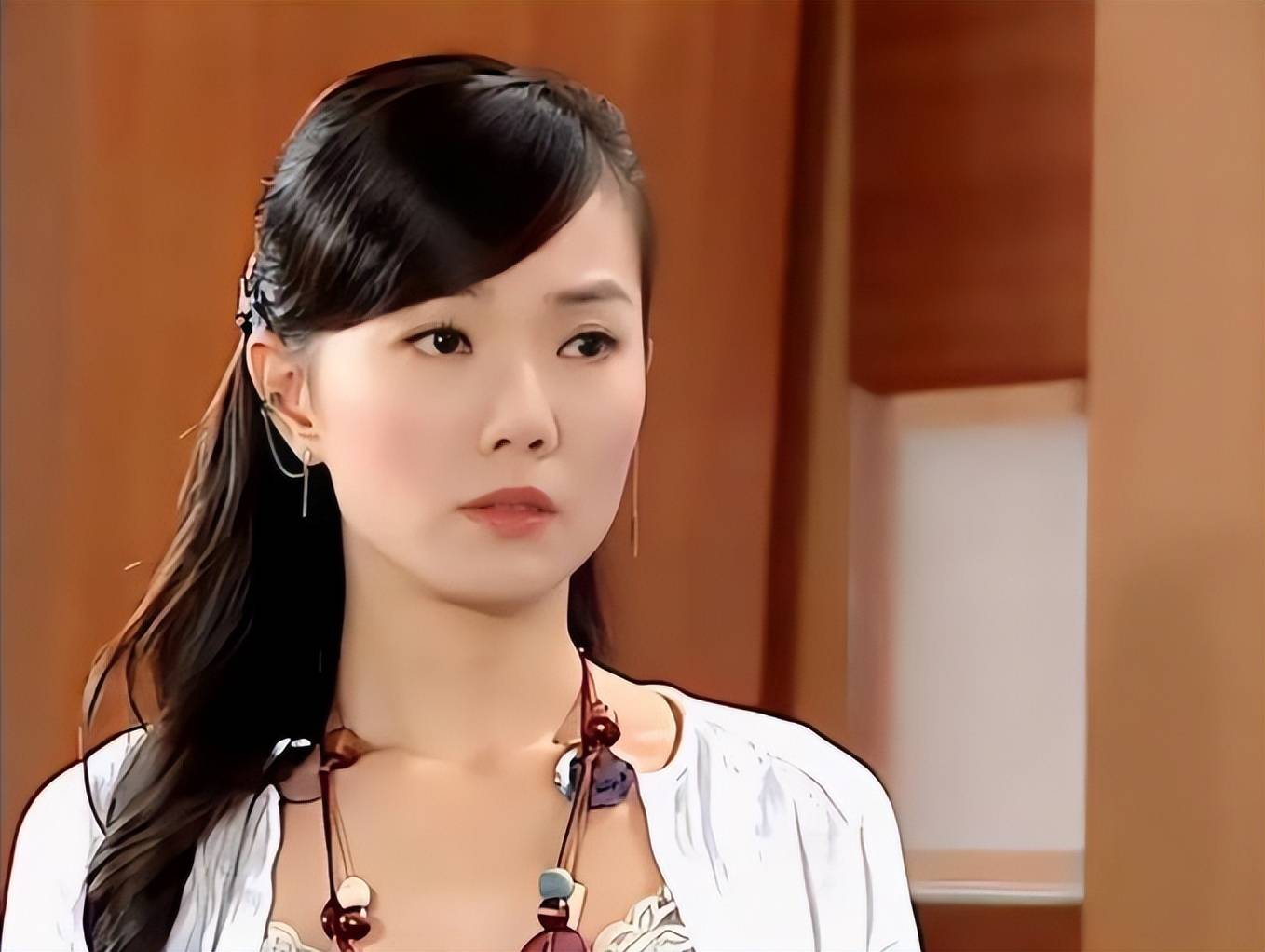 51岁谢金燕像20岁少女,《意难忘》中的婷婷,真实人生也让人心碎