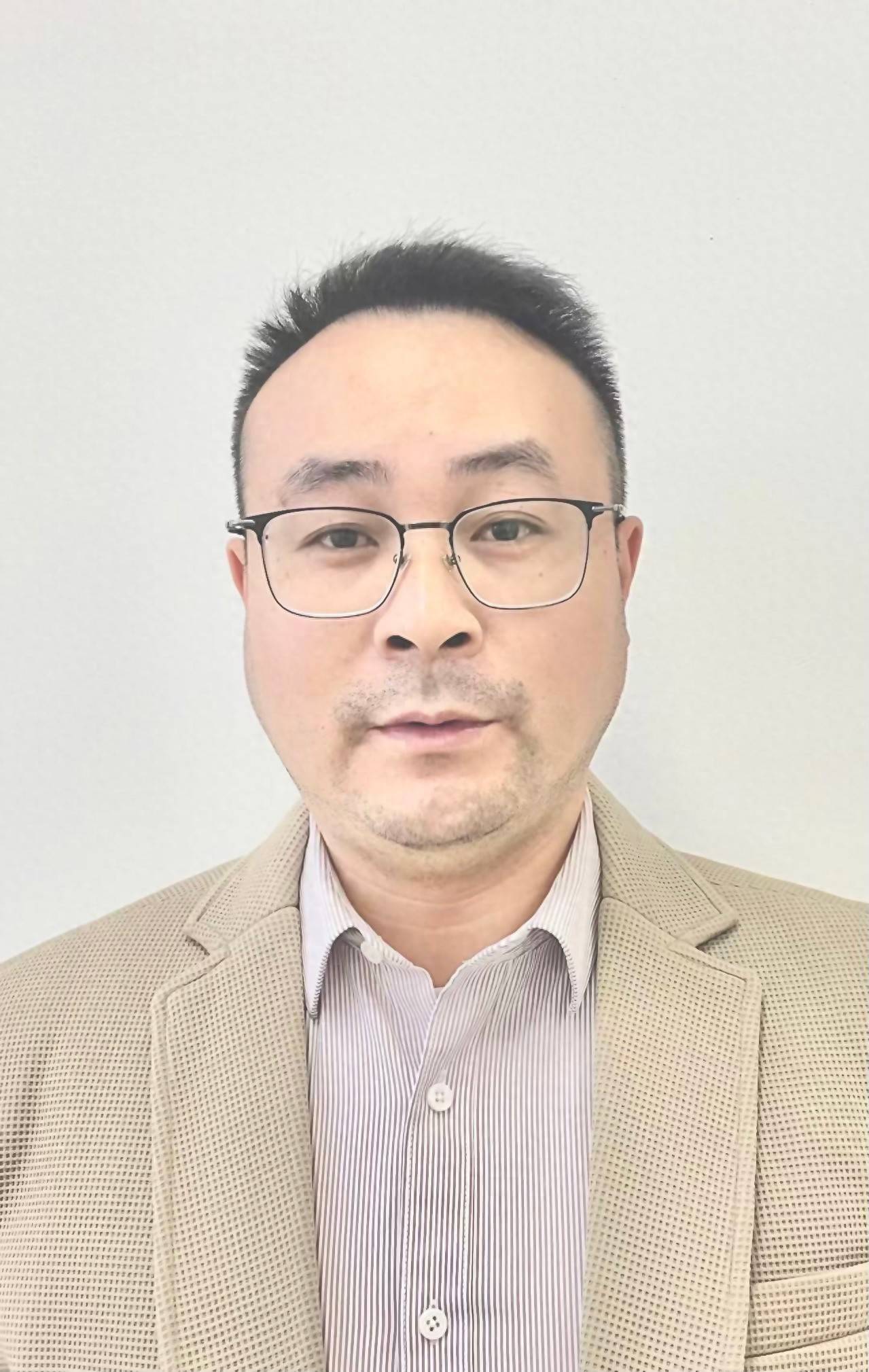 平安人寿刘富贵:保险护航人生路,爱心守护万家安