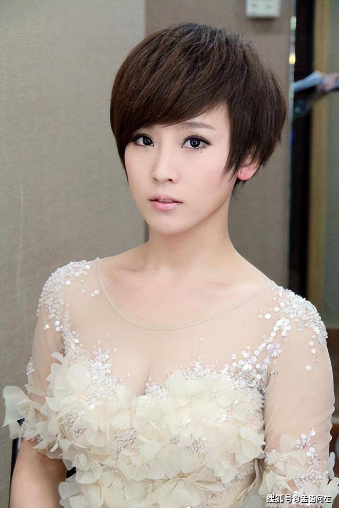不愧是吴京老婆啊!谢楠,这身材着实饱满啊!