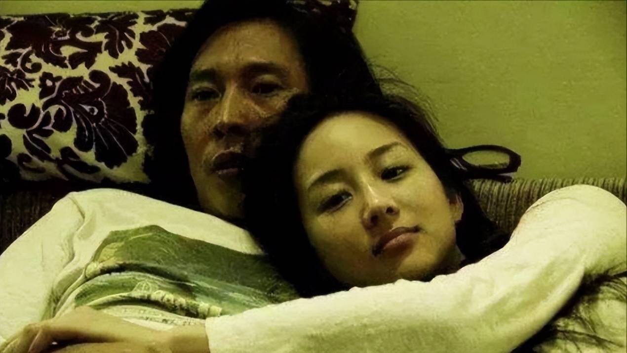 知名導(dǎo)演因“性丑聞”判4年后假釋，曾受影響的不止張鈞甯任賢齊