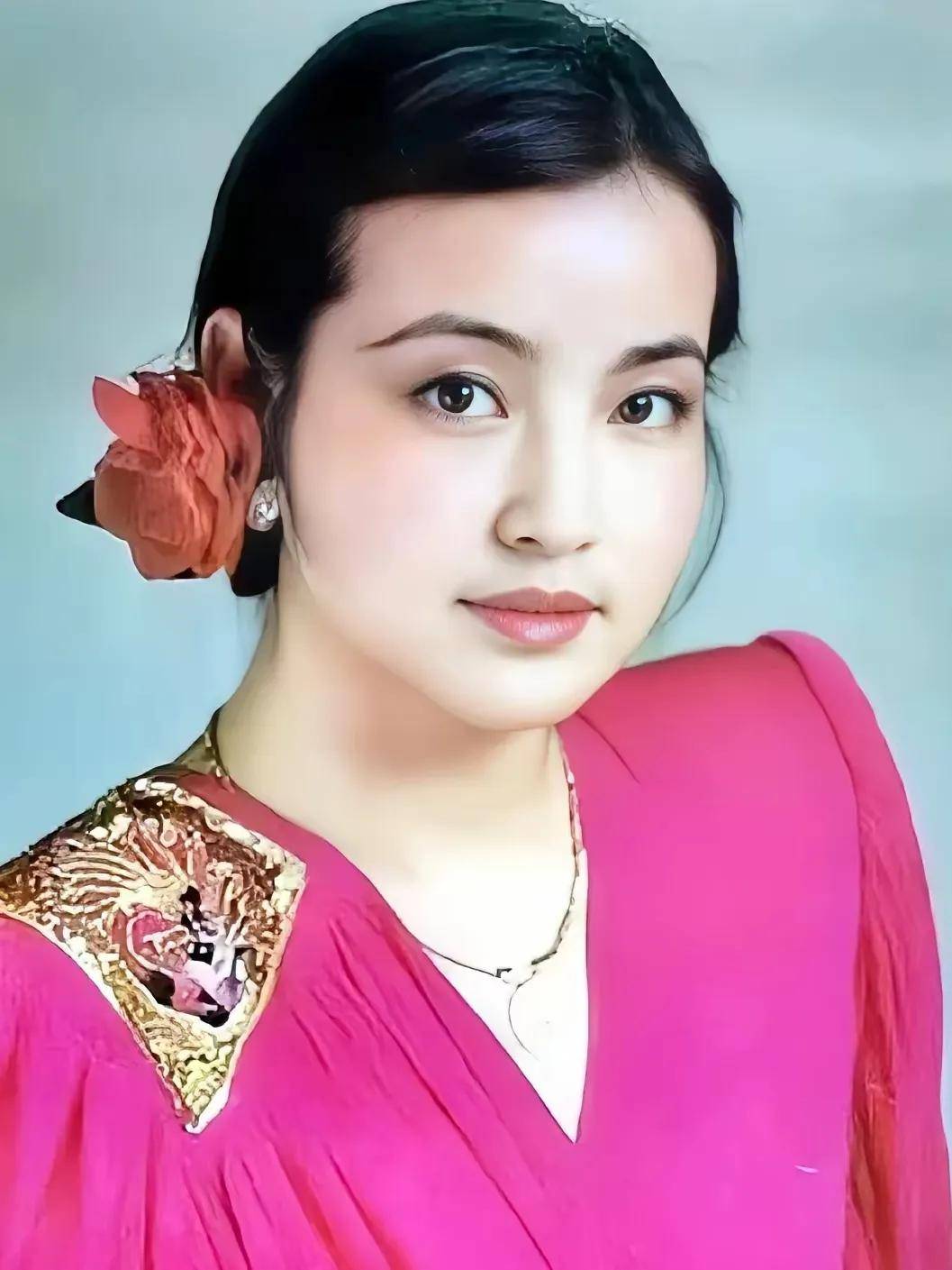 刘晓庆狱中422天励志蜕变重出江湖再掀风云